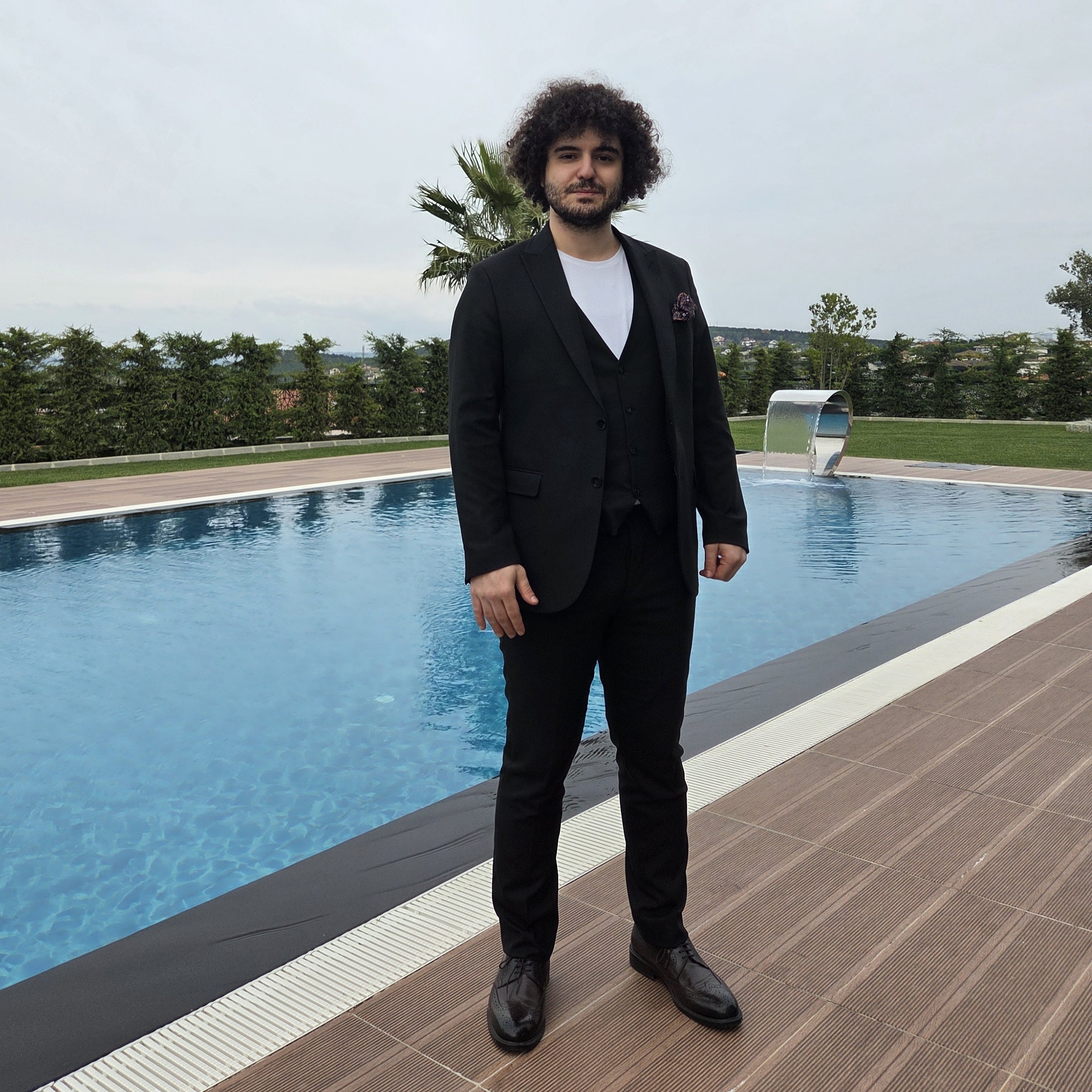 Oğuzhan Karagüzel